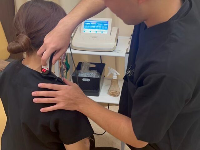  若松柔整では「しびれている場所」だけを見ません